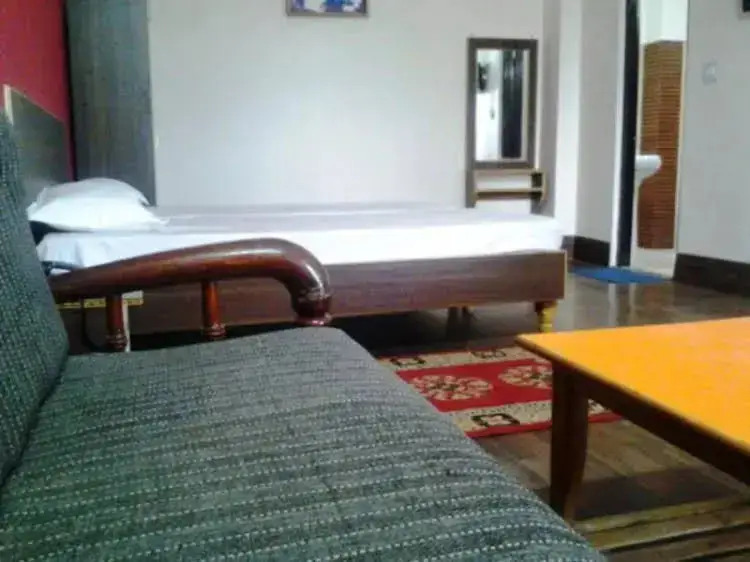 Питорагарх: Hotel Baakhlee