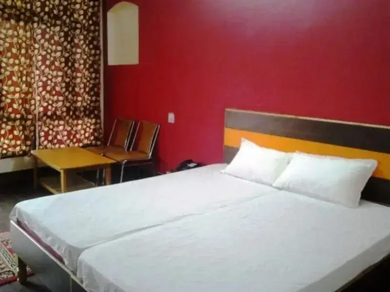 Питорагарх: Hotel Baakhlee