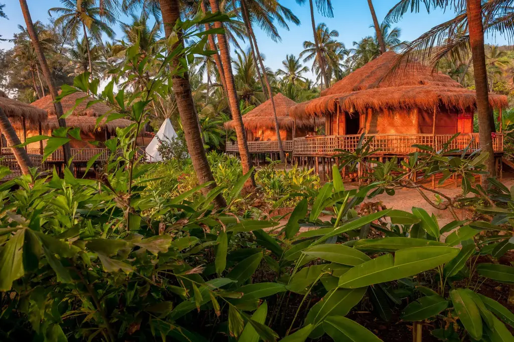 Ашвем: Anahata Retreat Beach front resort