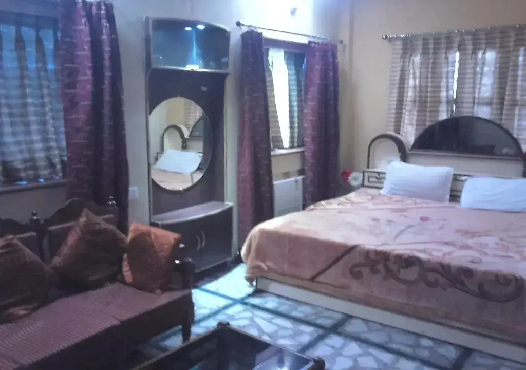 Варанаси: Leela Guest House