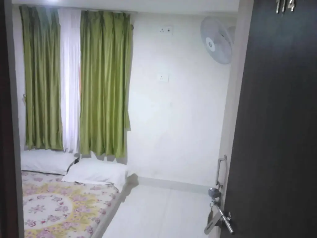 Варанаси: Leela Guest House