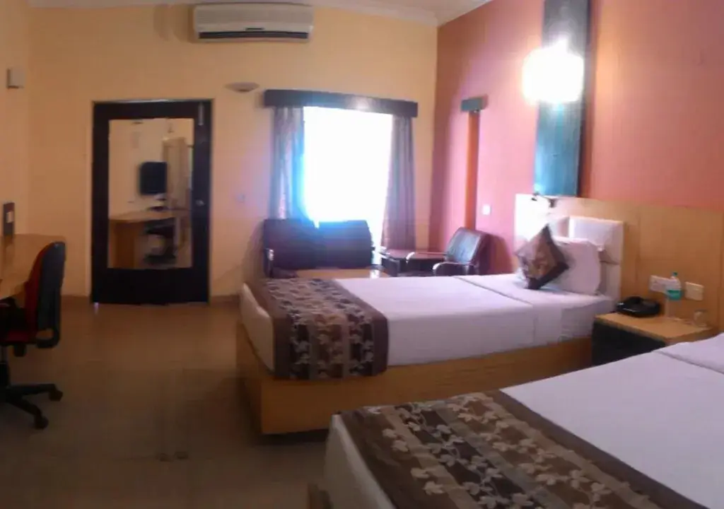 Нью-Дели: The Green Villa - Airport Hotel & Spa Resort