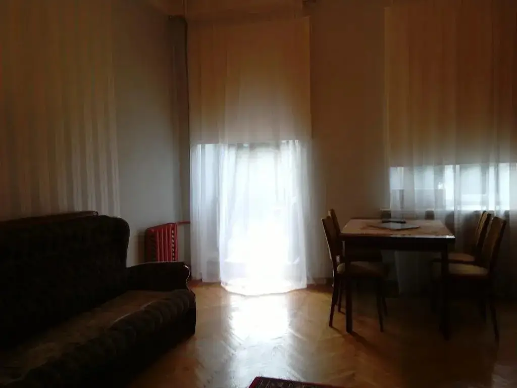 Санкт-Петербург: Teatralnaya Ploshchad 12