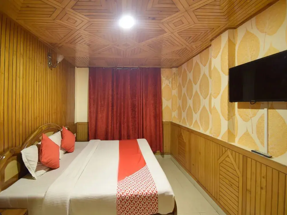 Шимла: OYO 6138 Hotel Majestic Grand