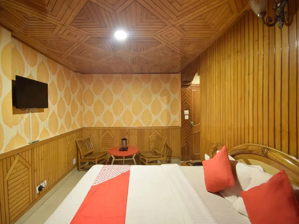 Шимла: OYO 6138 Hotel Majestic Grand