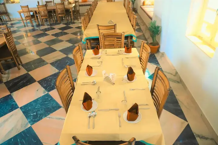 Садри: Ranakpur Hill Resort