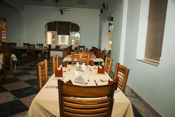 Садри: Ranakpur Hill Resort