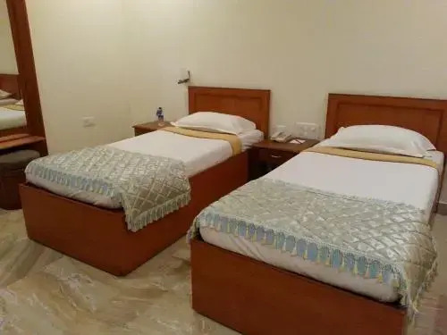 Сриперумбудур: Paramount Inn