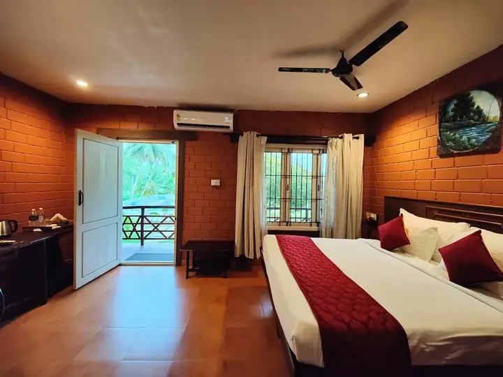 Мутхаламада: Ambrra River Resort