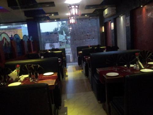 Hotel Grand SM Regency Darbhanga — фото 1