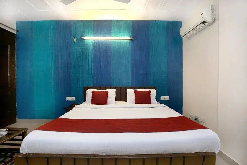 Чандигарх: OYO 6366 Grand Regal Hotel