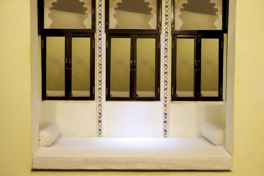 Садри: Shaam-E-Retreat
