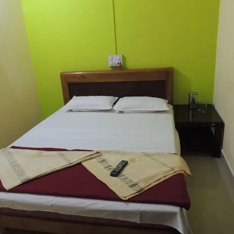 Лонда: Tourist Lodge