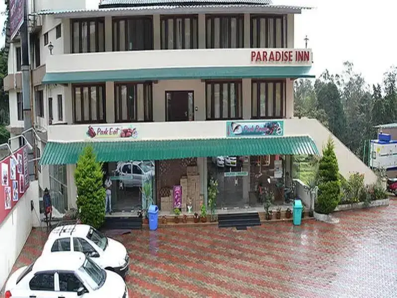 Hotel Grand Paradise Inn — фото 1