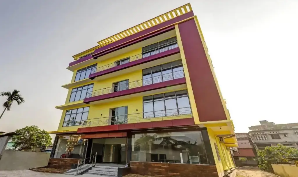Гувахати: Capital O 9671 Hotel Rudraksh Inn