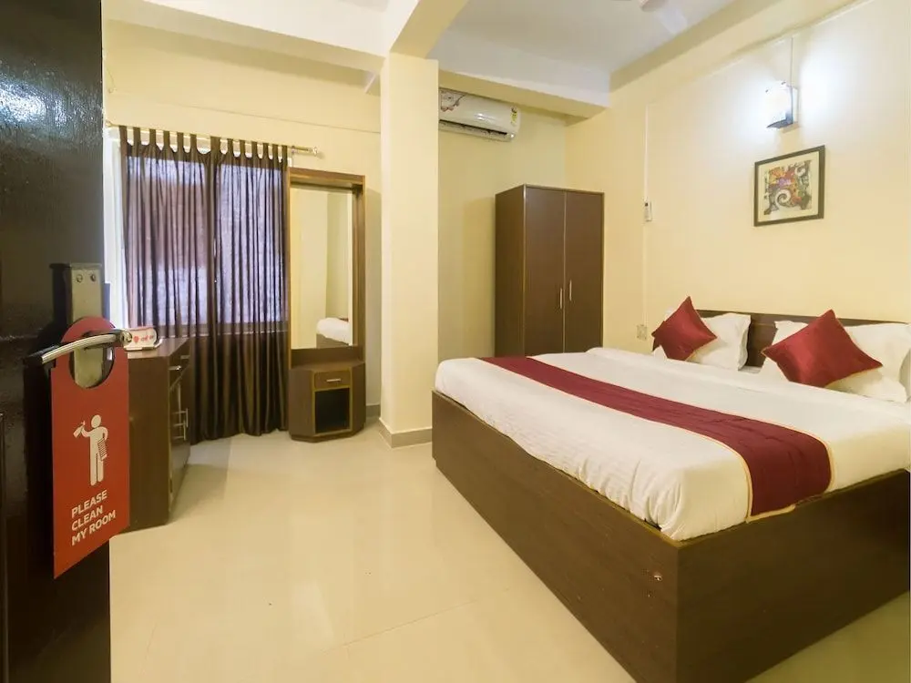 Гувахати: OYO 9671 Hotel Rudraksh Inn