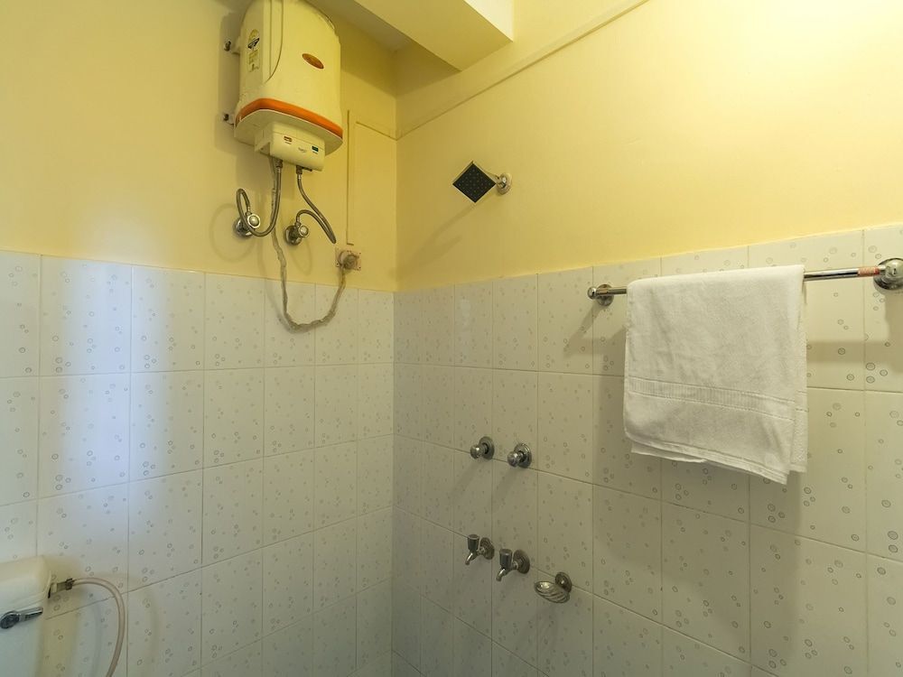 Гувахати: OYO 9671 Hotel Rudraksh Inn