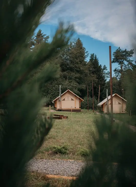 Силино: Глэмпинг A-Glamp