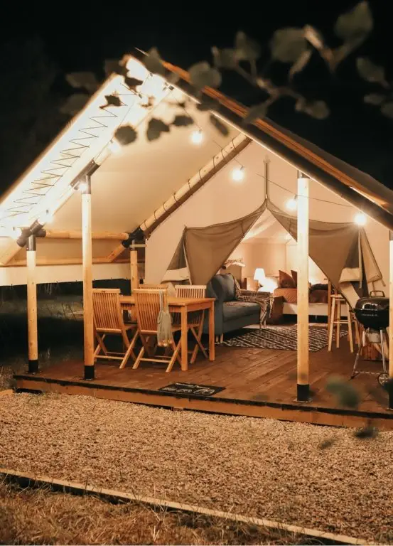 Силино: Глэмпинг A-Glamp