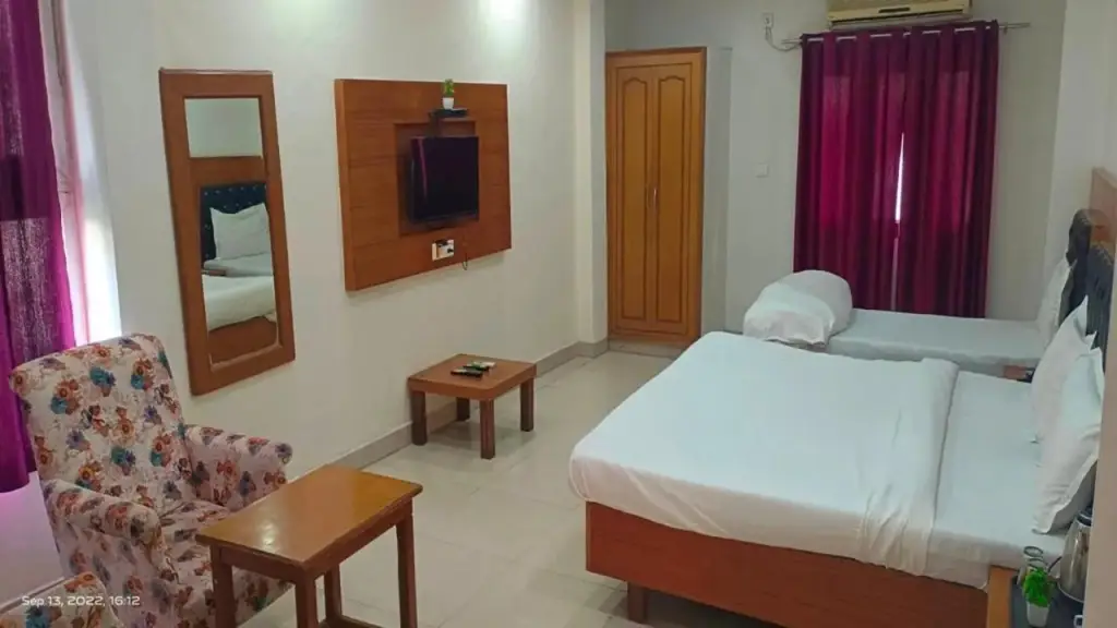 Дехрадун: Hotel Shubham