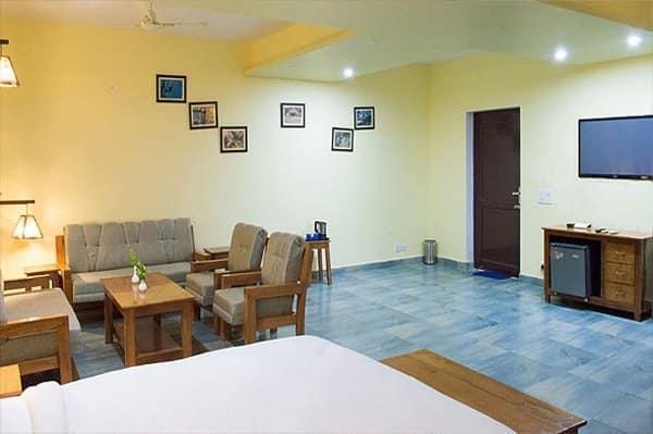 Крепость Ramnagar: Saalvan Resort Corbett
