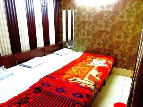 Матхура: Abhiraj Guest House