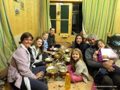 Сонамарг: Farah's Homestay