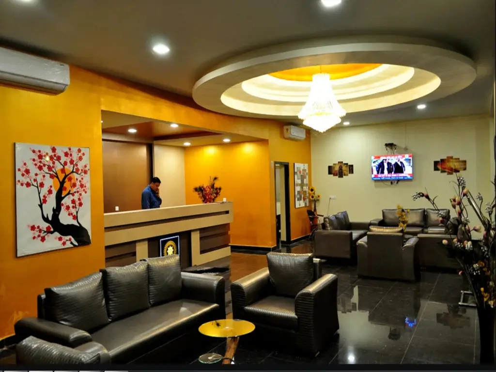 Данапур: Vatika Premier Hotel