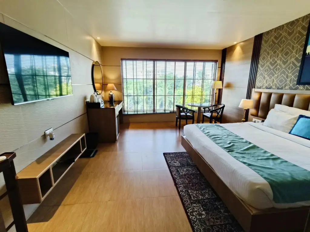 Данапур: Vatika Premier Hotel