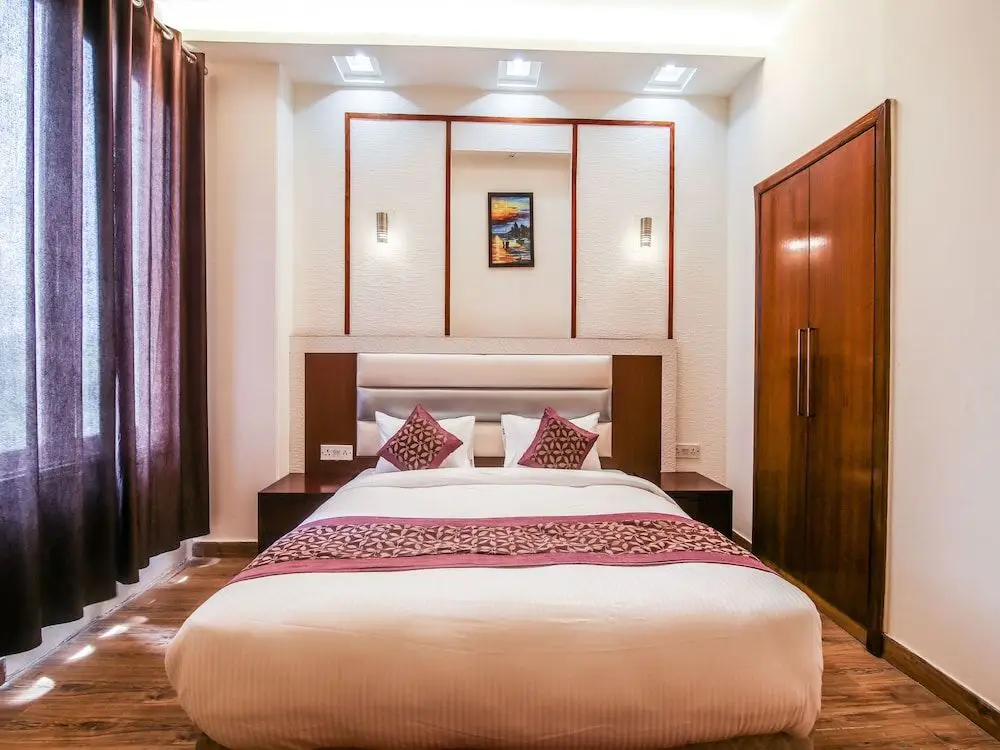 Гуруграм: OYO Premium Old Gurgaon