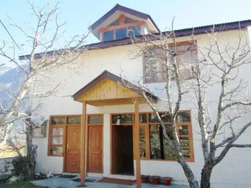 Манали: Punjab Cottages