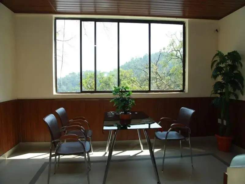 Муннар: Munnar Black Forest Resort