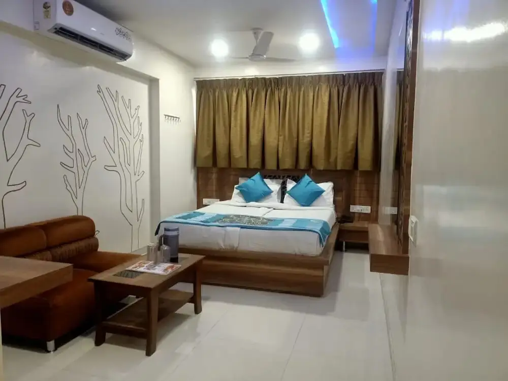 Hotel Citizen- Surat — фото 1