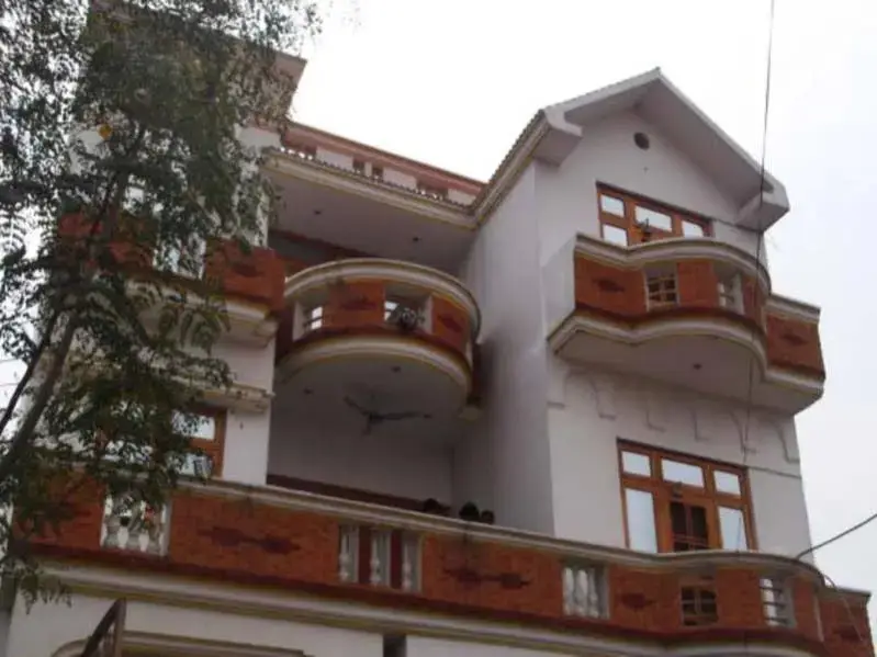 Лакхнау: Excel Paradise Inn