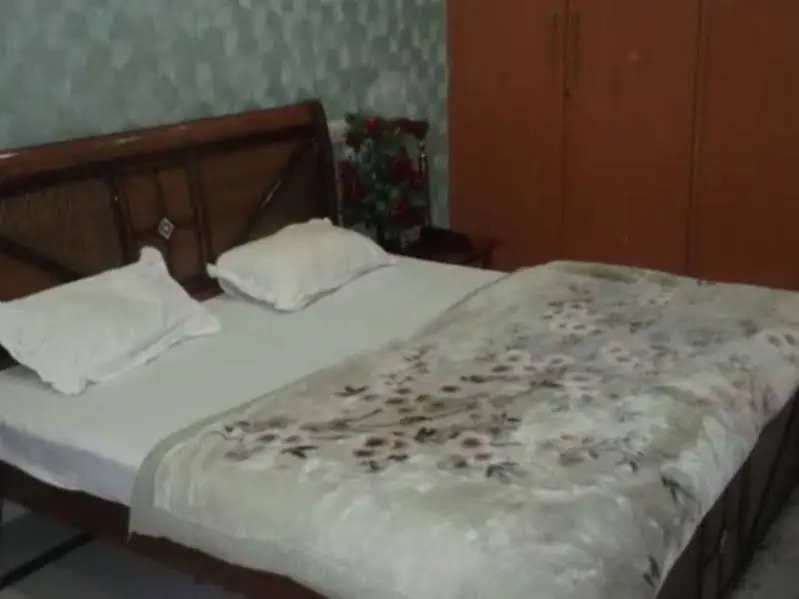 Лакхнау: Excel Paradise Inn