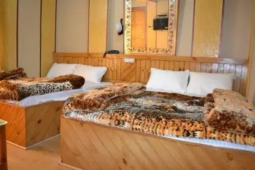Шринагар: Hotel Gull