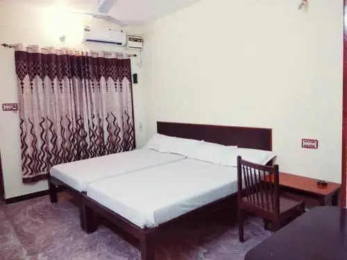 Калапет: Muthu guest house