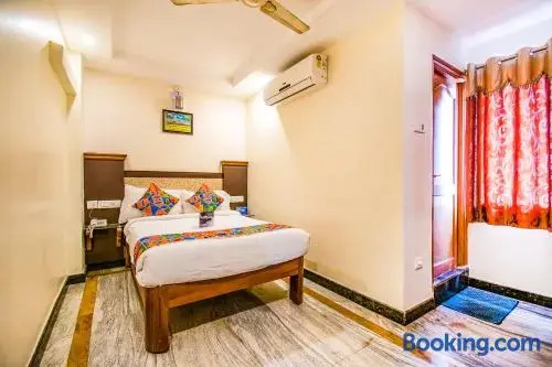 Тирупати: OYO 7366 GPR Inn