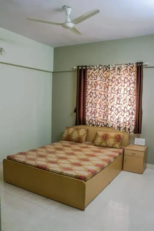 Пуна: 14 Square Magarpatta 1