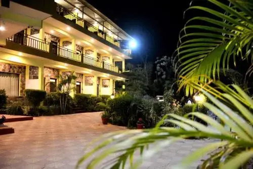 Наинитал: Corbett Jungle Treasure Resort