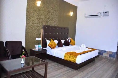 Наинитал: Corbett Jungle Treasure Resort