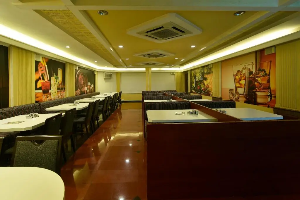 Нашик: Panchavati Elite Inn