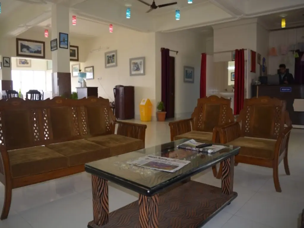 Чубаттакхал: Garhwali Inn