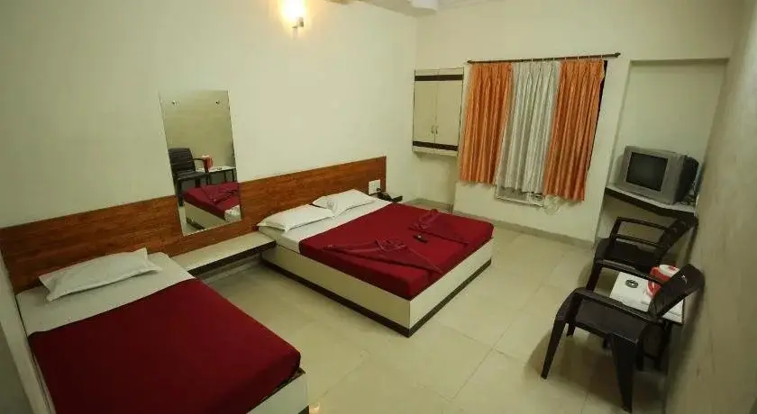 Hotel Laxmibai Palace — фото 1