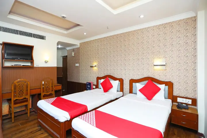 Колката: OYO 794 Hotel East Palace
