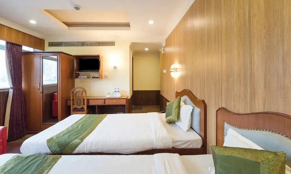 Колката: OYO 794 Hotel East Palace