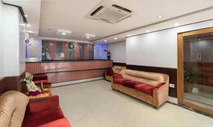 Колката: OYO 794 Hotel East Palace