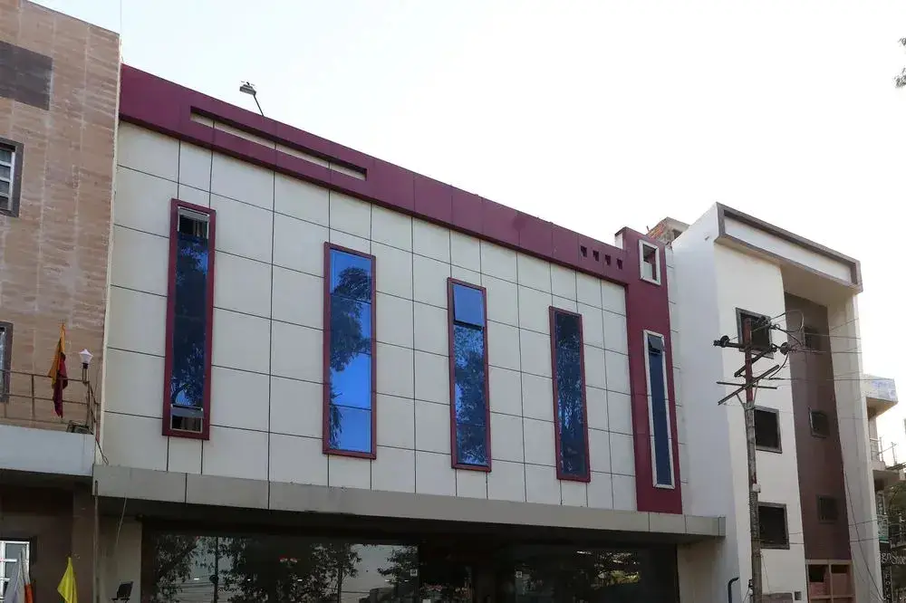 Hotel Prema Palace — фото 1