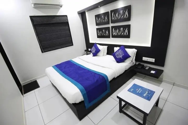 Раджкот: Hotel Paramount Inn