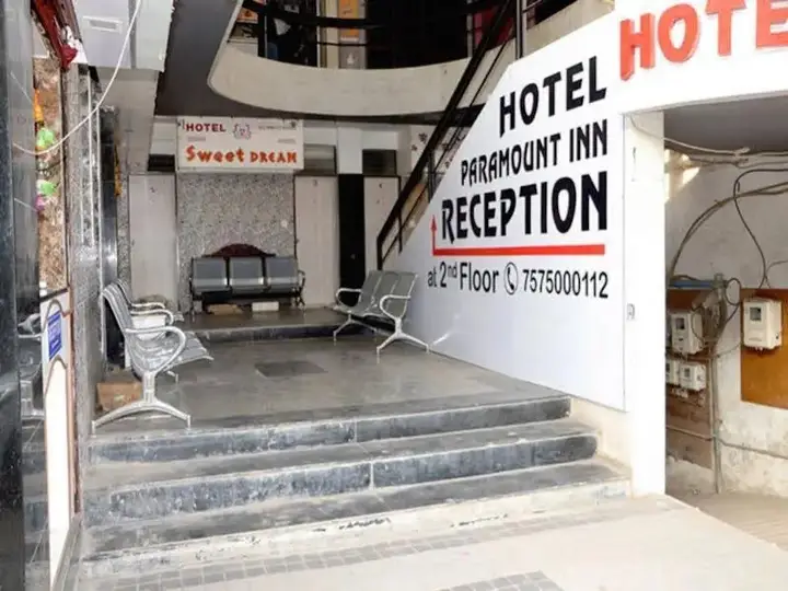 Раджкот: Hotel Paramount Inn